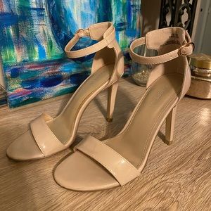 Nude heel sandal size 7 Xappeal